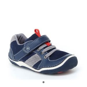 Boys Stride Rite SRT Wes Sneaker 5.5W NEW